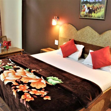 Hotel Ocean Inn Manali  Exterior photo